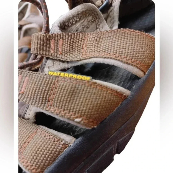 💥HOST PICK💥 Keen Newport H2 Sandal Size 6 - Picture 8 of 10